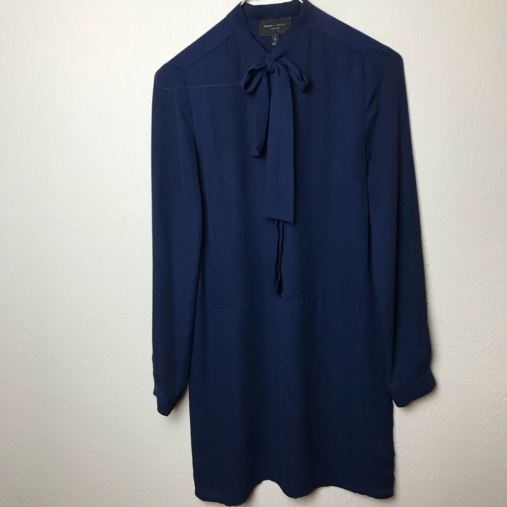 Romeo & Juliet Couture Blouse Bow Navy Blue